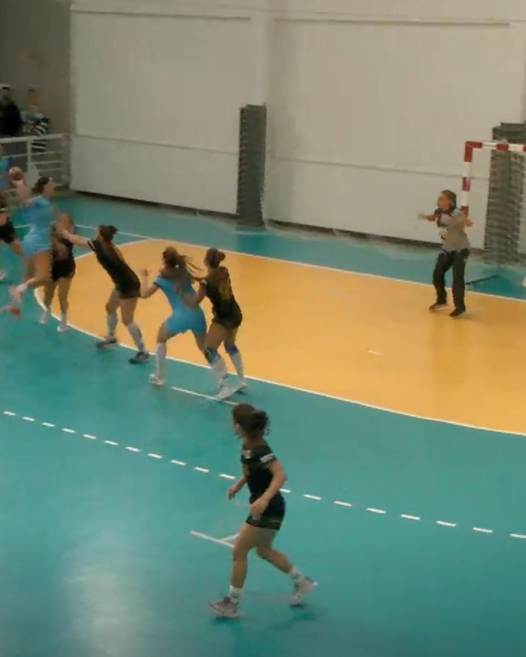 Madeira Andebol SAD vs ARC Alpendorada